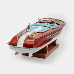 Modello di motoscafo Aquarama
