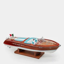 Modello di motoscafo Aquarama