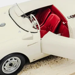 Modello Porsche 550A Spyder in metallo