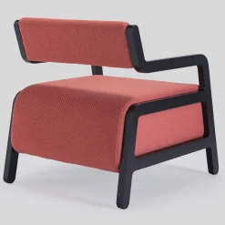 Moki Red Lounge Chair di Gianluca Villa