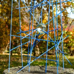 Palla Prigioniera Blu Scultura di Gianfranco Coltella