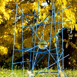 Palla Prigioniera Blu Scultura di Gianfranco Coltella