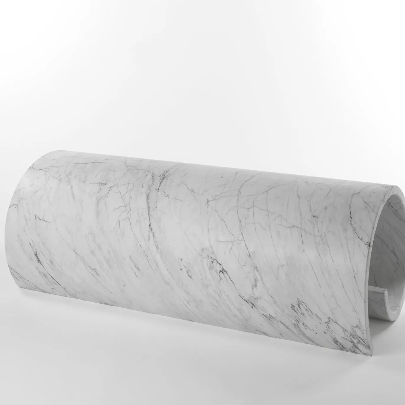 Panchina Girella Scultpure di Ron Gilad