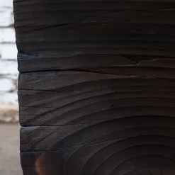Panchina in legno di cedro Mykonos Undercut Charred Dark Finish