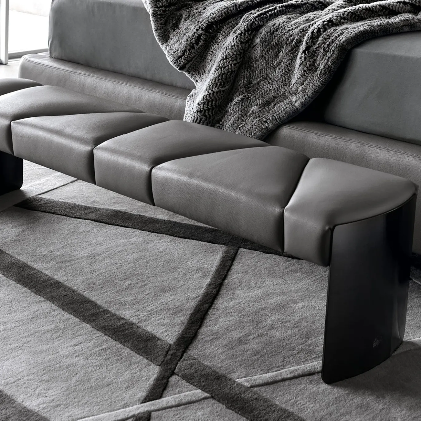 Panchina in pelle grigio Mirage