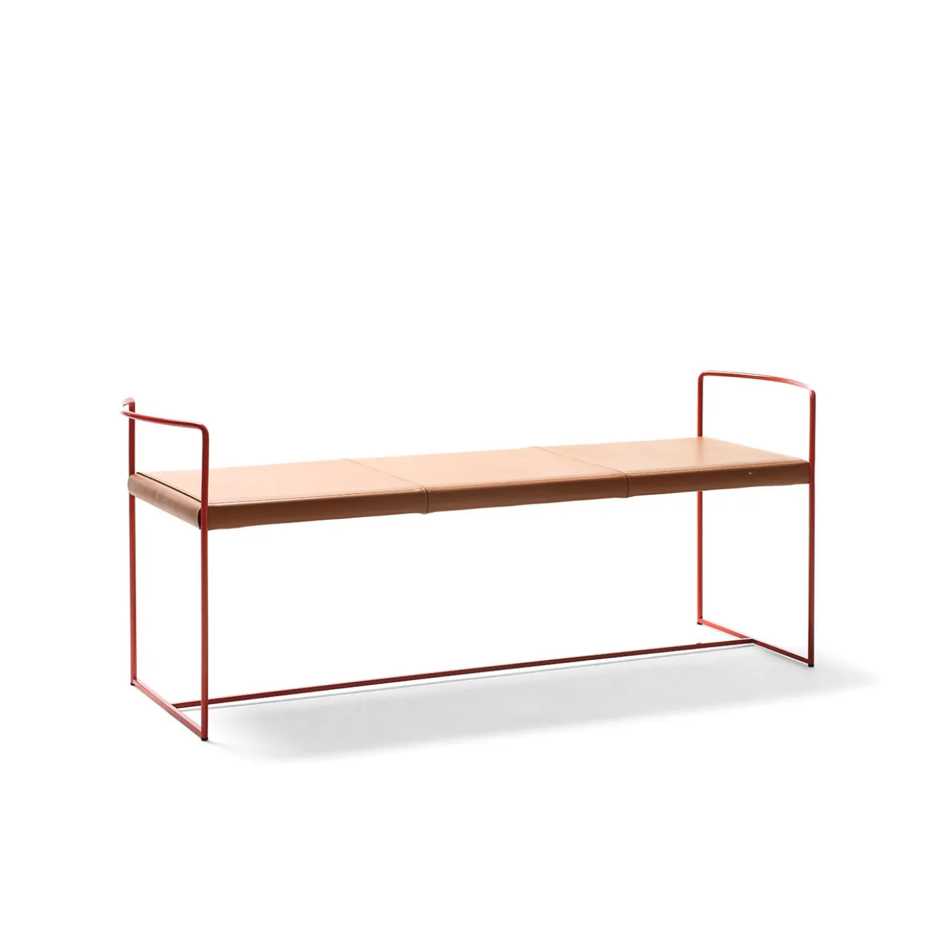 Panchina New Outline Red di Alberto Colzani