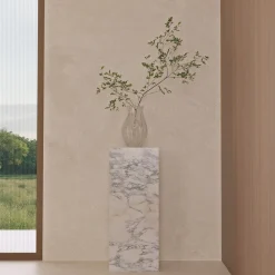Piedistallo Bloc in Marmo Arabescato Bianco by Martage Collection