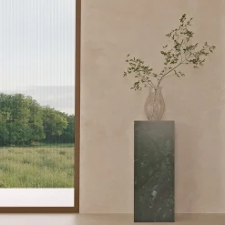 Piedistallo Bloc in Marmo Verde Guatemala by Martage Collection