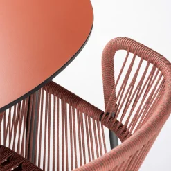 Poltrona Altana SP grigio e rosa di Antonio De Marco