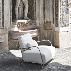 Poltrona bassa Moonlight bianco e oro