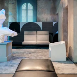 Poltrona bassa Plau White di Gabriele e Oscar Buratti