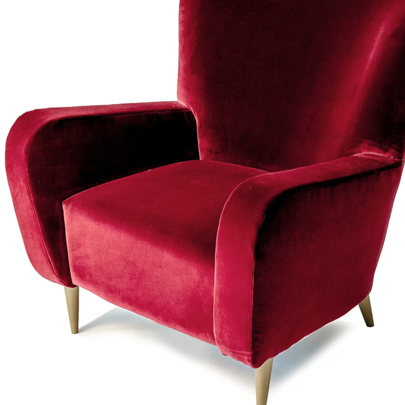 Poltrona classica Verò rossa di Mario Prandina
