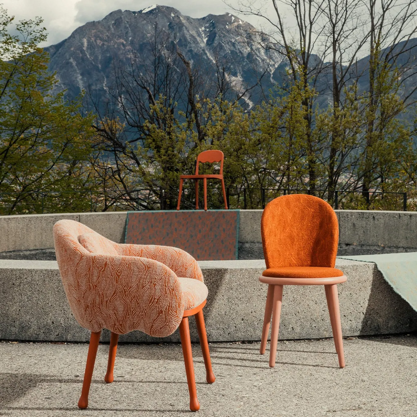 Poltrona Corolla 270 Orange di Cristina Celestino