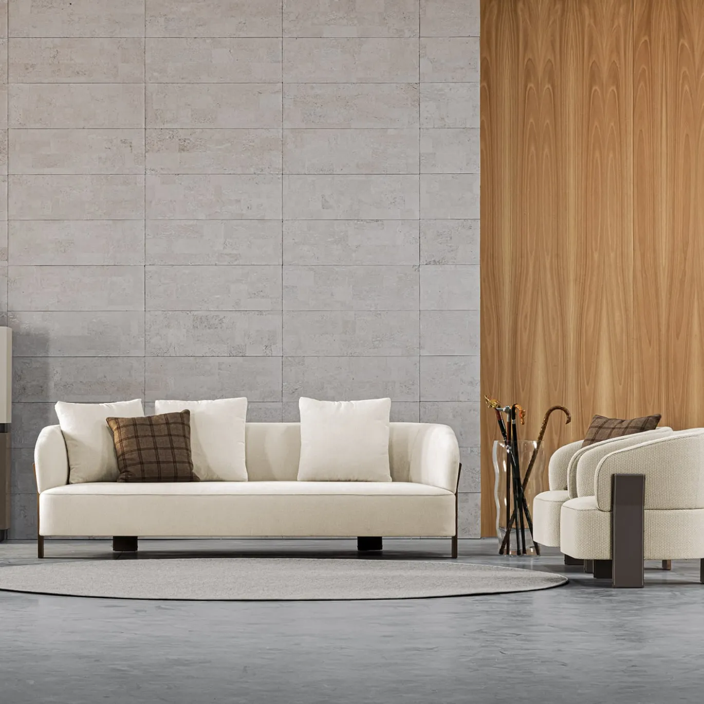 Poltrona Diamante Glamour in tessuto beige disegnata da Marco Piva