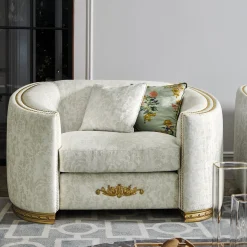 Poltrona Esedra in tessuto bianco con base in legno massello
