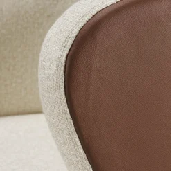 Poltrona girevole Spritz Beige e Marrone di Lorenza Bozzoli