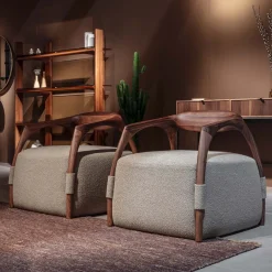Poltrona in legno massiccio Chassis Canaletto Noce e rivestimento in tessuto