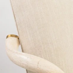 Poltrona Kudu in tessuto di lino beige