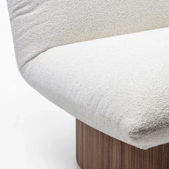 Poltrona lounge Hope White con base in noce Canaletto