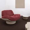 Poltrona Lounge Lalea in nabuk rosso e pelle bianca di Artefatto Design Studio
