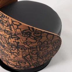 Poltrona Ohr Bajo in Legno e Pelle Nera