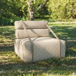 Poltrona per esterni Docker in tessuto bublè chenille beige