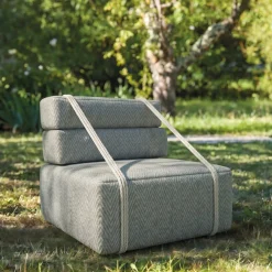 Poltrona per esterni Docker in tessuto bublè chenille verde chiaro