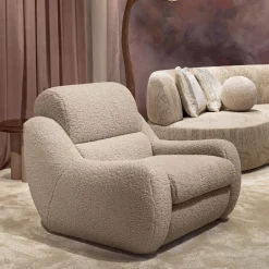 Poltrona Teddy in tessuto boucle beige