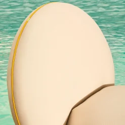 Poltrona tonda beige da esterno Tiamo