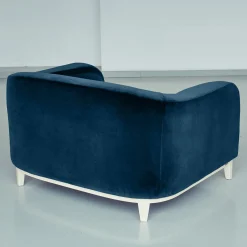 Poltrona Zeno Eco In Velluto Blu Scuro Di Brian Sironi