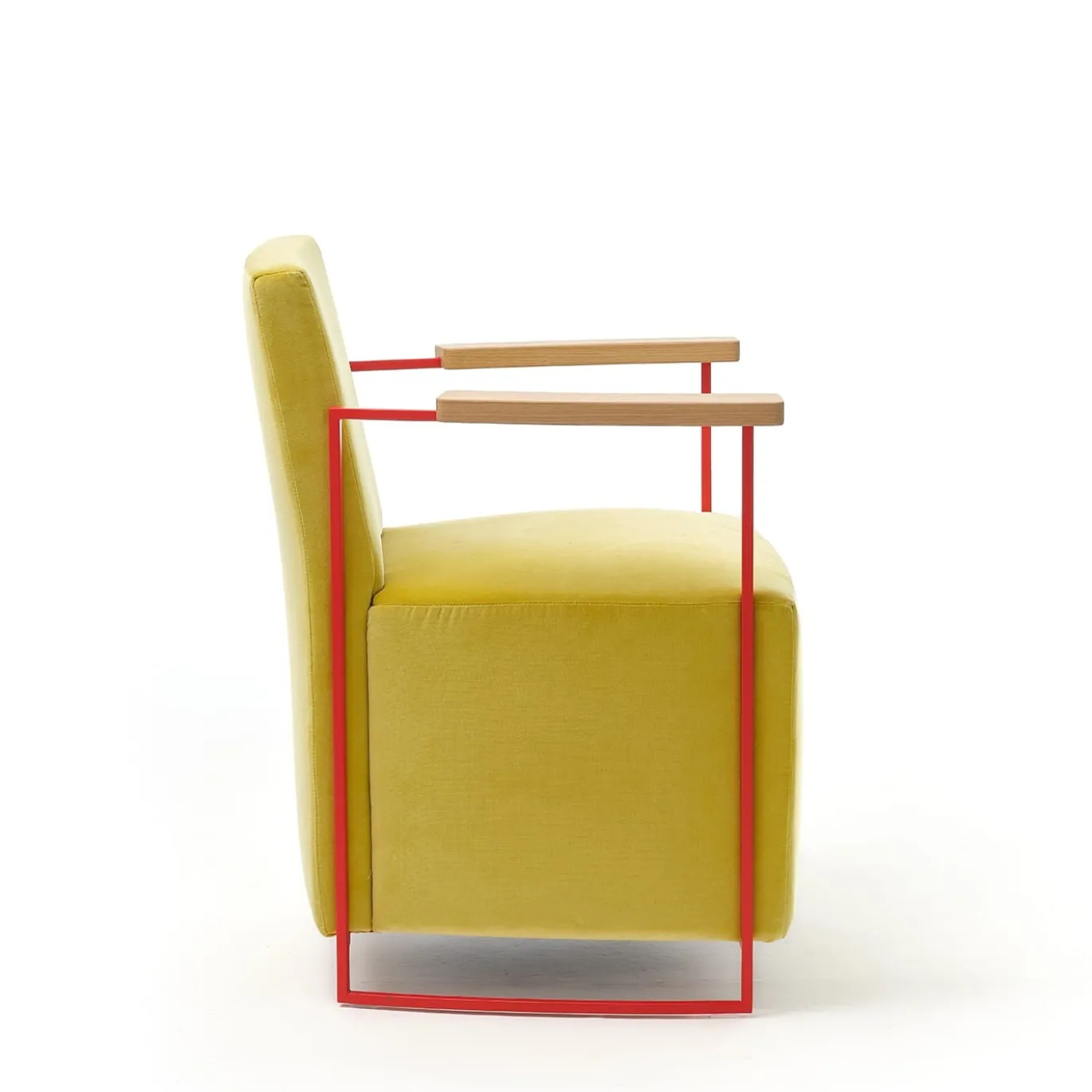 Poltroncina Gotham Small in velluto giallo