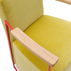 Poltroncina Gotham Small in velluto giallo