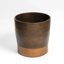 Portavaso cilindrico Teluver in cemento marrone