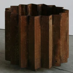 19 Portavaso in ferro