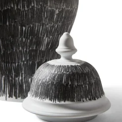 Post Scriptum Potiche in bianco e nero di Formafantasma