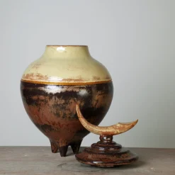 Potiche in ceramica rossa di San Sepolcro con coperchio della Small Collection