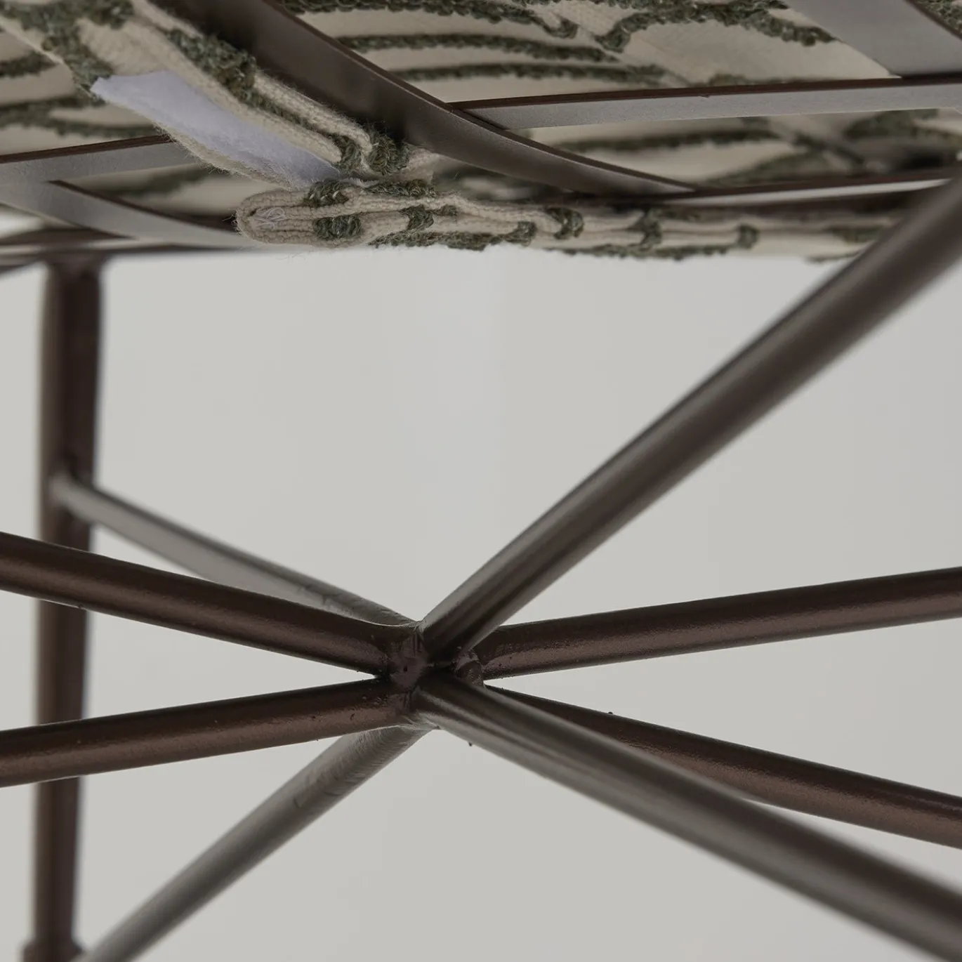 Pouf Alto Sgabello Alto Nero Ruggine Ferro Esterno