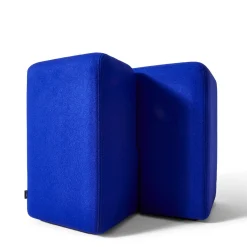 Pouf angolare Blue Soft di Linde Freya Tangelder