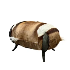 Pouf Bague Antilope di Carlo Rampazzi