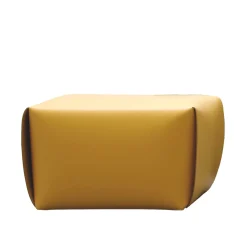 Pouf Bao giallo di Viola Tonucci