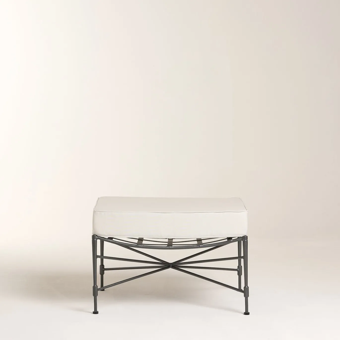 Pouf basso imbottito Crossweave