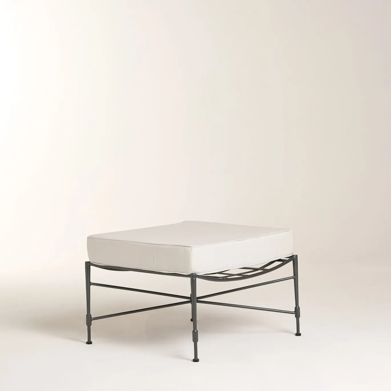 Pouf basso imbottito Crossweave