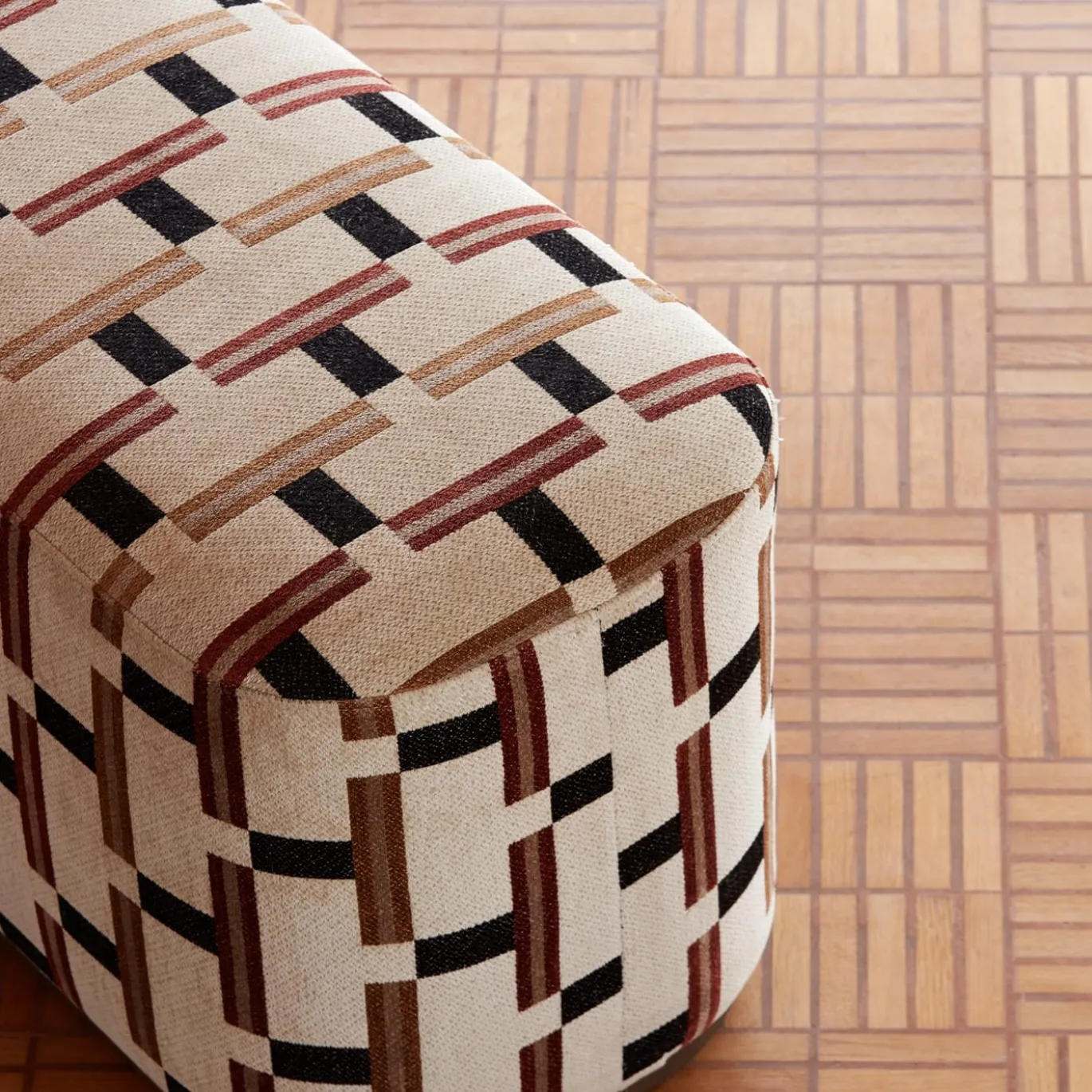 POUF CASSIO APLOMB DI CIARMOLI QUEDA STUDIO