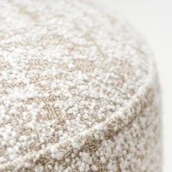 Pouf Ciro Erosion Bianco in Boucl� di Ciarmoli Queda Studio