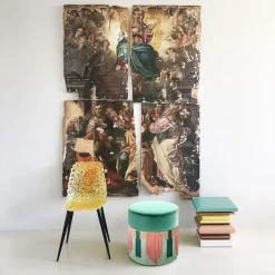 Pouf con cravatta geometrica Couture rosa e menta