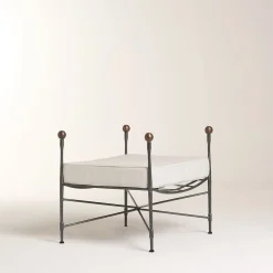 Pouf imbottito alto a trama incrociata