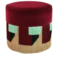 Pouf in legno di faggio a cilindro rosso con frangia geometrica