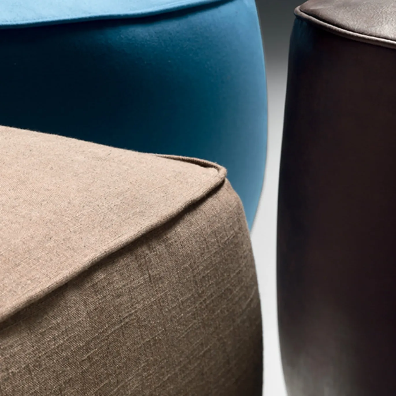 Pouf in pelle marrone Rondò