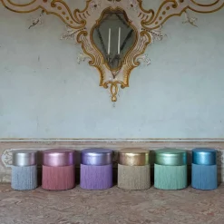 Pouf in pelle metallizzata argento brillante di Lorenza Bozzoli