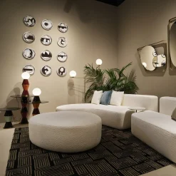 Pouf Mythos in tessuto bouclé bianco
